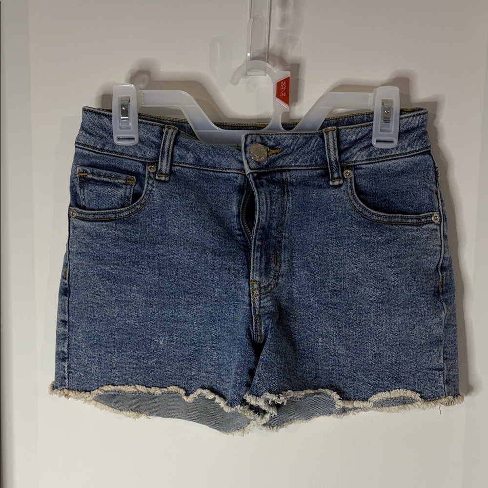 Maurices Frayed Hem Jean Shorts